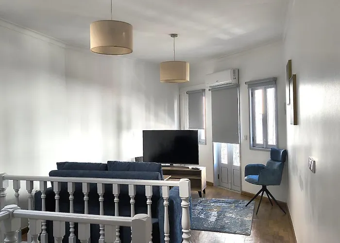 Panzió Bee Invitee - Local